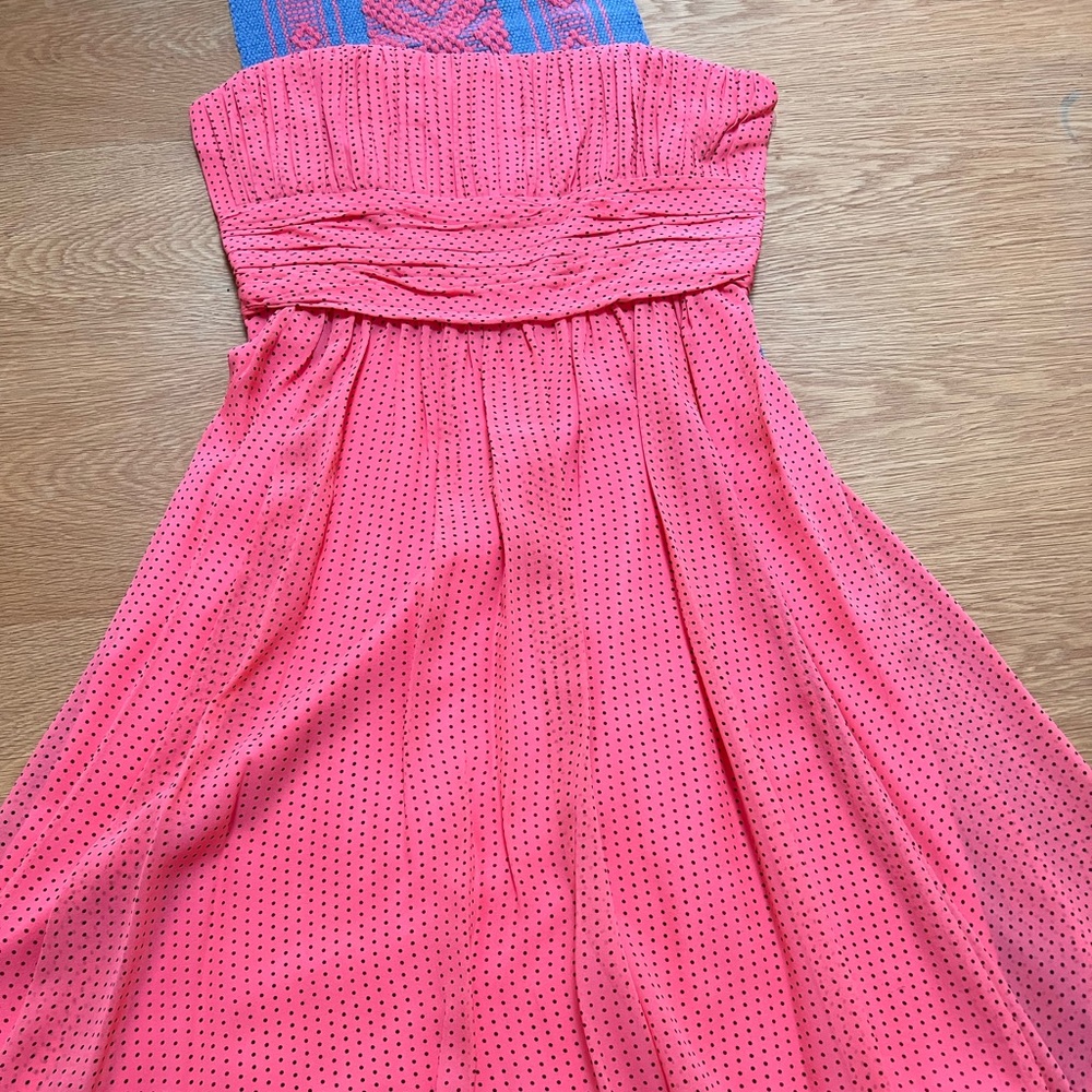 Polka dots salmon pink strapless minidress
